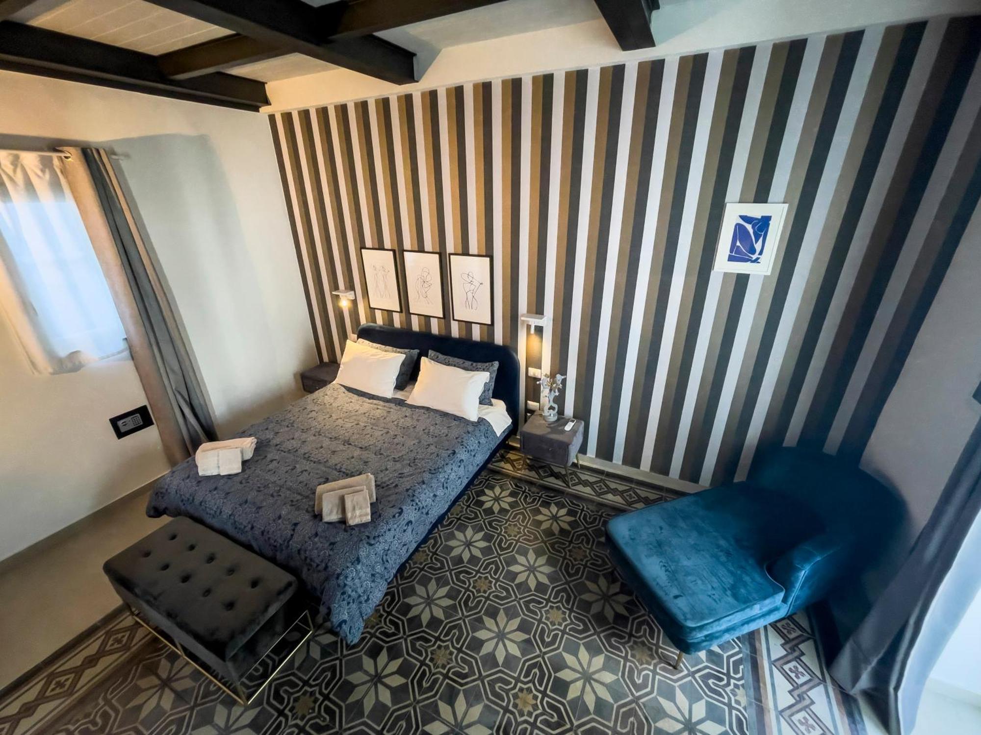 Saint Barth Guest House - Charming Rooms In Bari Exterior foto